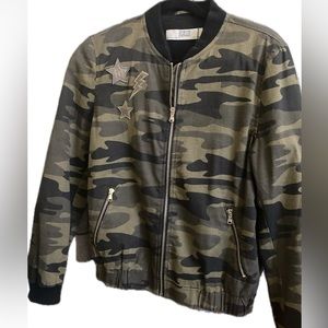 Zara New with tags, Never Worn Camo Bomber Jacket, Size M, 100% Cotton